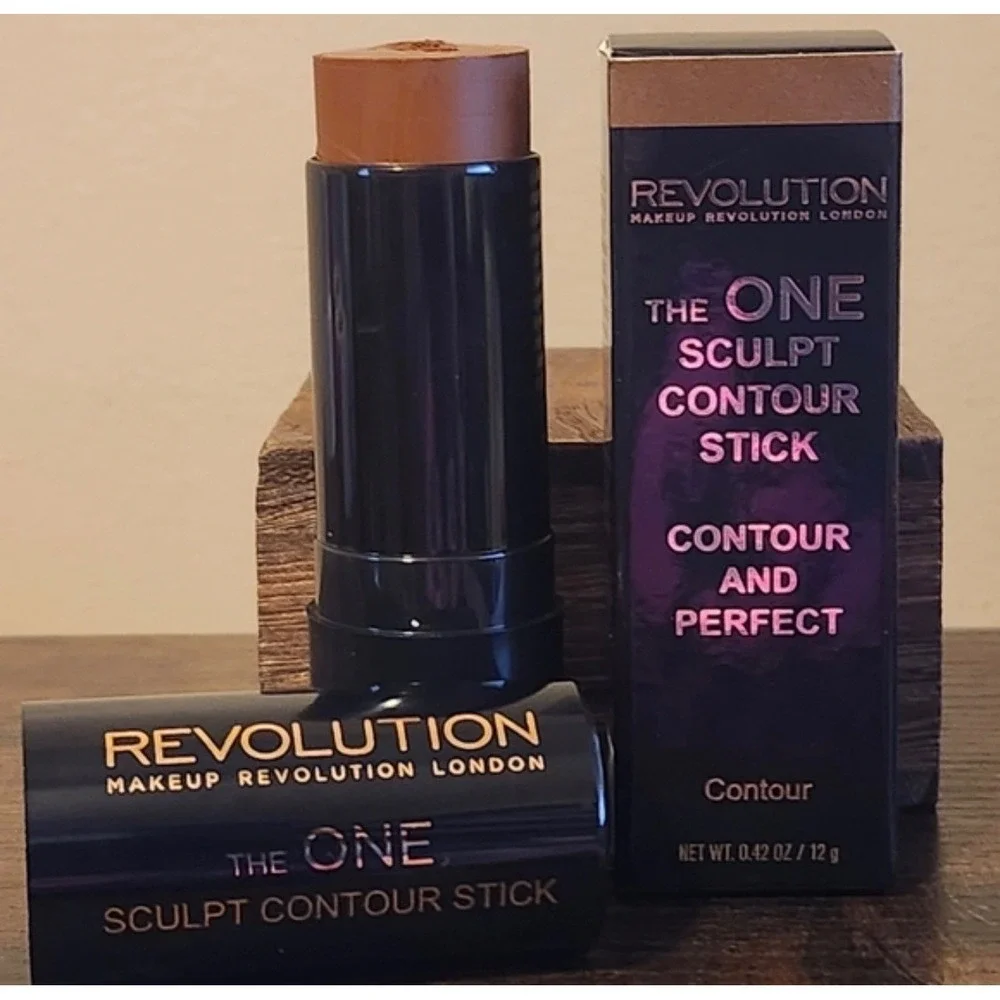 Revolution Makeup London The One Sculpt Contour Stick Matte Brown 0.42oz 12g New